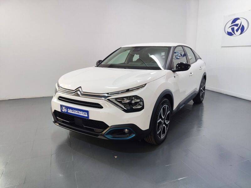 Branco Usado 2023 Citroën e-C4 Feel | € 25.450 (Preço justo) - Imagem 1/4
