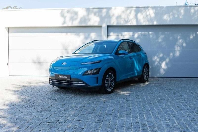 Azul Usado 2022 Hyundai Kauai Premium SUV | € 21.900 (Bom preço) - Imagem 1/4
