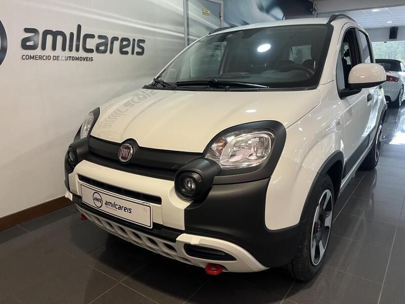 Branco Usado 2024 Fiat Panda Cross Cross Citadino | € 15.700 - Imagem 1/4