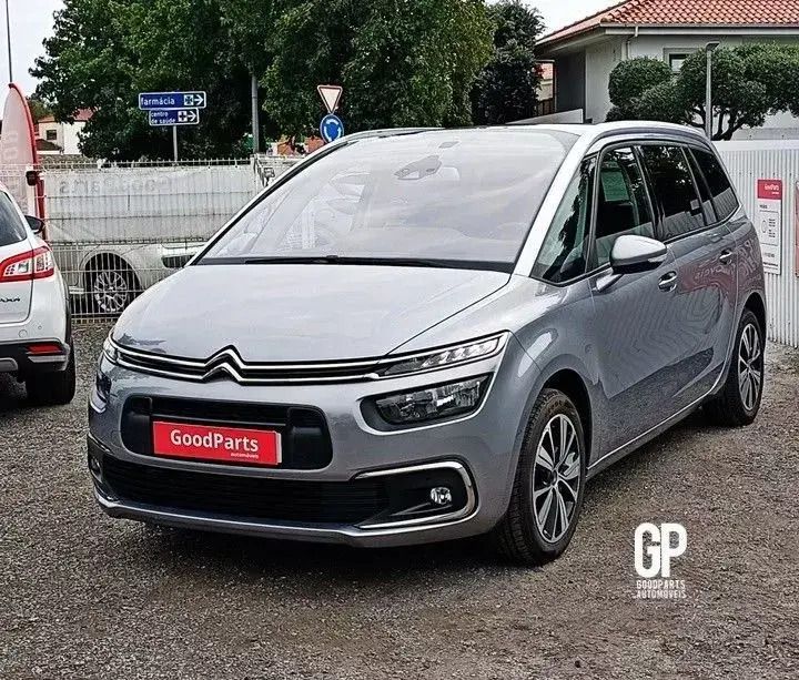 Cinzento Usado 2019 Citroën C4 SpaceTourer Shine Monovolume | € 21.900 (Caro) - Imagem 1/4