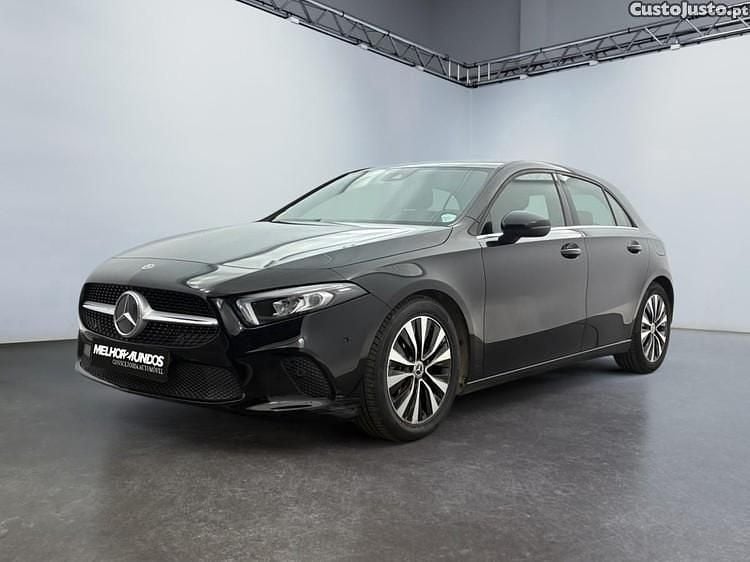 Preto Usado 2021 Mercedes A180 Style Citadino | € 22.500 (Super Preço) - Imagem 1/1