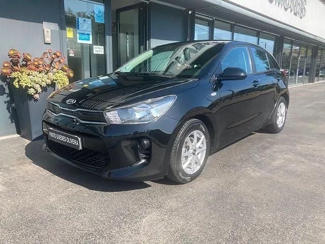 Preto Usado 2017 Kia Rio | € 9.500 (Bom preço) - Imagem 1/4