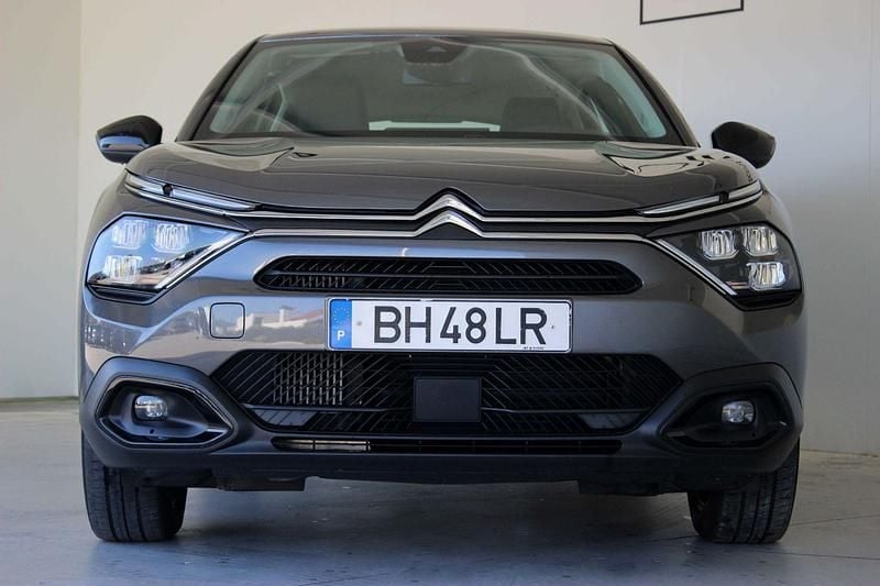 Cinza Usado 2024 Citroën C4 PureTech SUV | € 20.900 (Preço justo) - Imagem 1/4