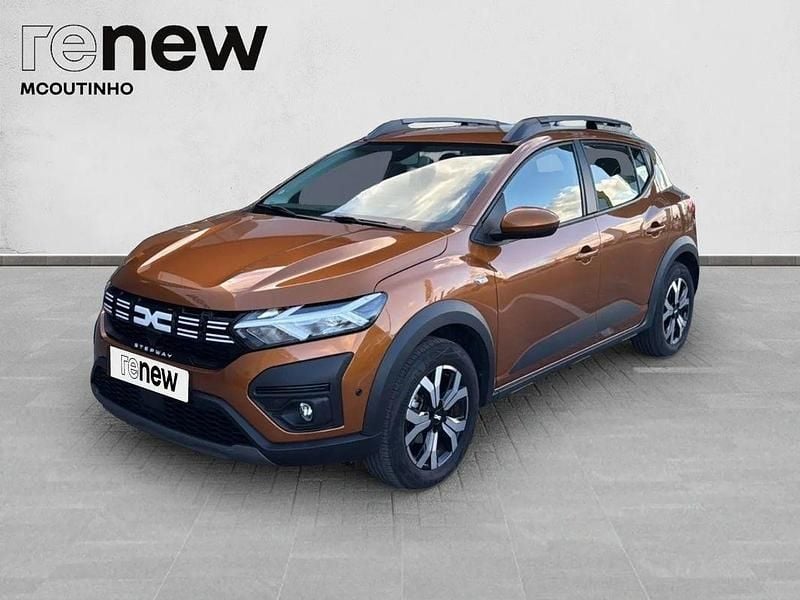 Laranja Usado 2024 Dacia Sandero Expression Citadino | € 17.890 (Preço justo) - Imagem 1/4