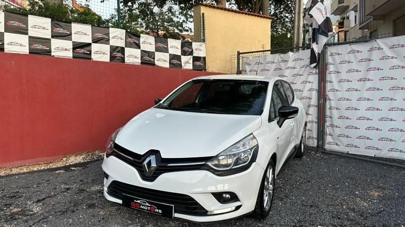 Branco Usado 2019 Renault Clio IV LIMITED Citadino | € 12.400 (Preço elevado) - Imagem 1/4