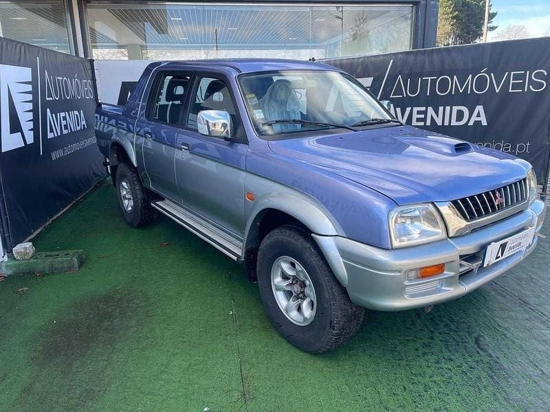Usado Mitsubishi L200 100 HP (73 kW) 1999 Azul Pickup