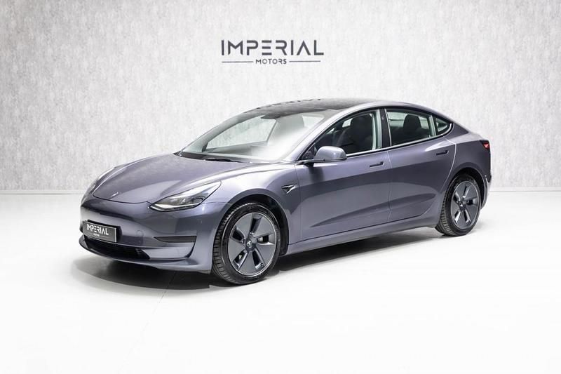 Cinza Usado 2021 Tesla Model 3 Standard Range Plus Sedan | € 26.950 (Preço elevado) - Imagem 1/4