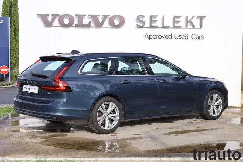 Usado Volvo V90 Momentum 197 HP (144 kW) 2021 Azul Carrinha