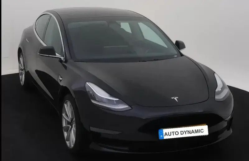 Preto Usado 2019 Tesla Model 3 Standard Range Plus Sedan | € 23.400 (Caro) - Imagem 1/4