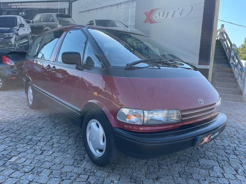 Usado Toyota Previa Edition 130 HP (95 kW) 1992 Vermelho Monovolume