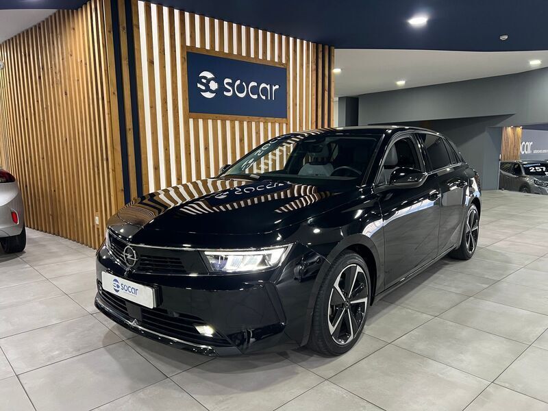 Preto Usado 2023 Opel Astra Elegance | € 21.750 (Preço justo) - Imagem 1/4