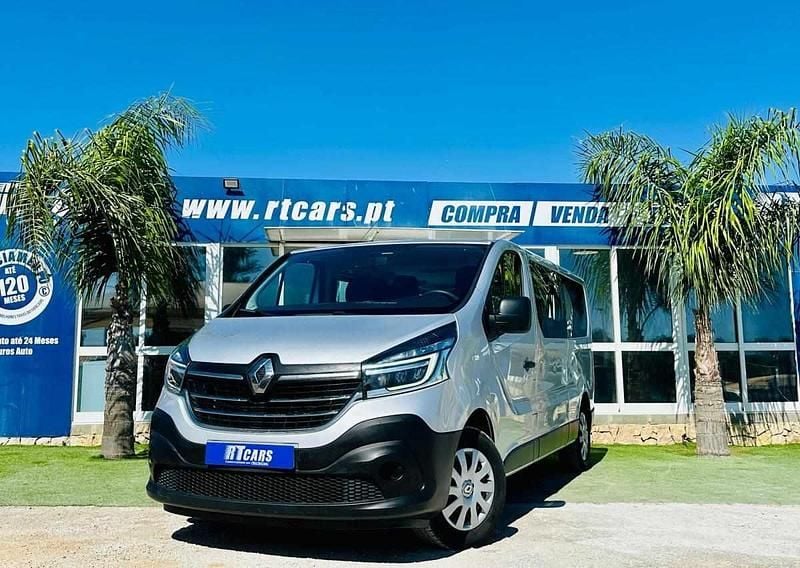 Usado Renault Trafic Zen 145 HP (106 kW) 2019 Cinzento Monovolume