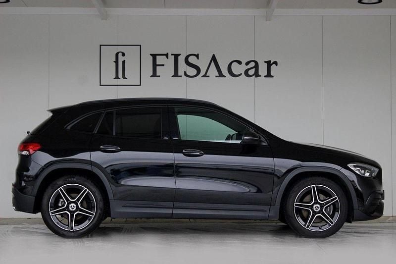Preto Usado 2023 Mercedes GLA180 AMG line SUV | € 44.900 (Preço justo) - Imagem 1/4