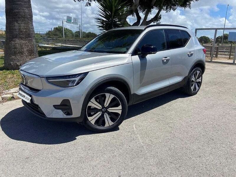 Prateado Usado 2023 Volvo XC40 Core SUV | € 39.500 (Bom preço) - Imagem 1/4