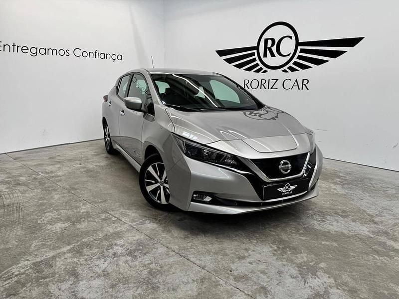 Cinza Usado 2020 Nissan Leaf Tekna Citadino | € 17.490 (Preço elevado) - Imagem 1/4