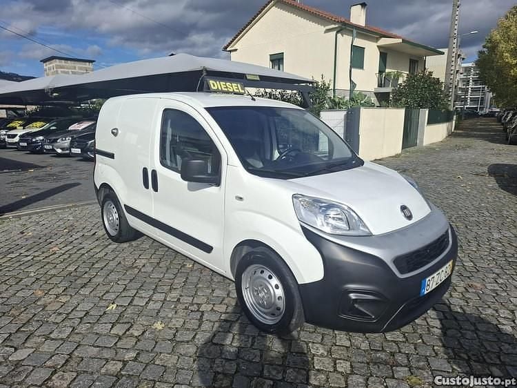 Usado Fiat Fiorino S 90 HP (66 kW) 2019 Branco Monovolume