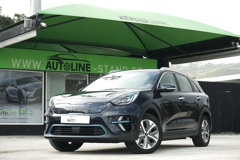Usado Kia e-Niro 150 kW (204 HP) 2022 Azul SUV