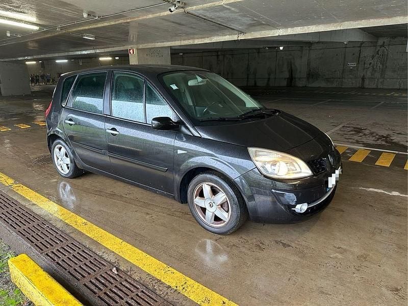 Usado 2006 Renault Scénic II Monovolume | € 2.350 (Bom preço) - Imagem 1/4