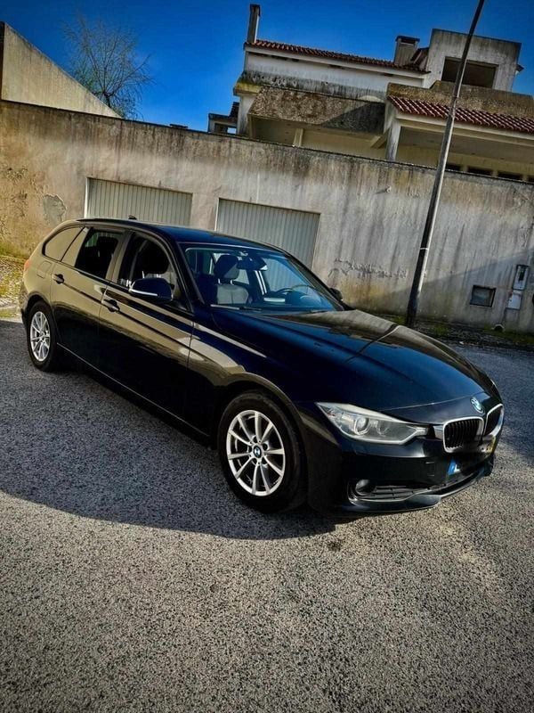 Preto Usado 2013 BMW 318 Carrinha | € 9.250 (Bom preço) - Imagem 1/4