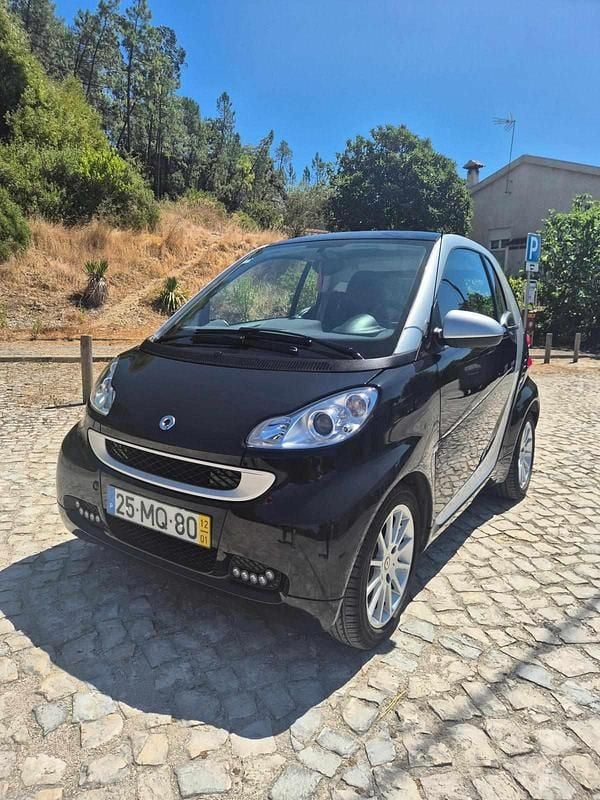 Preto Usado 2012 Smart ForTwo Coupé Coupé | € 7.250 (Preço justo) - Imagem 1/4