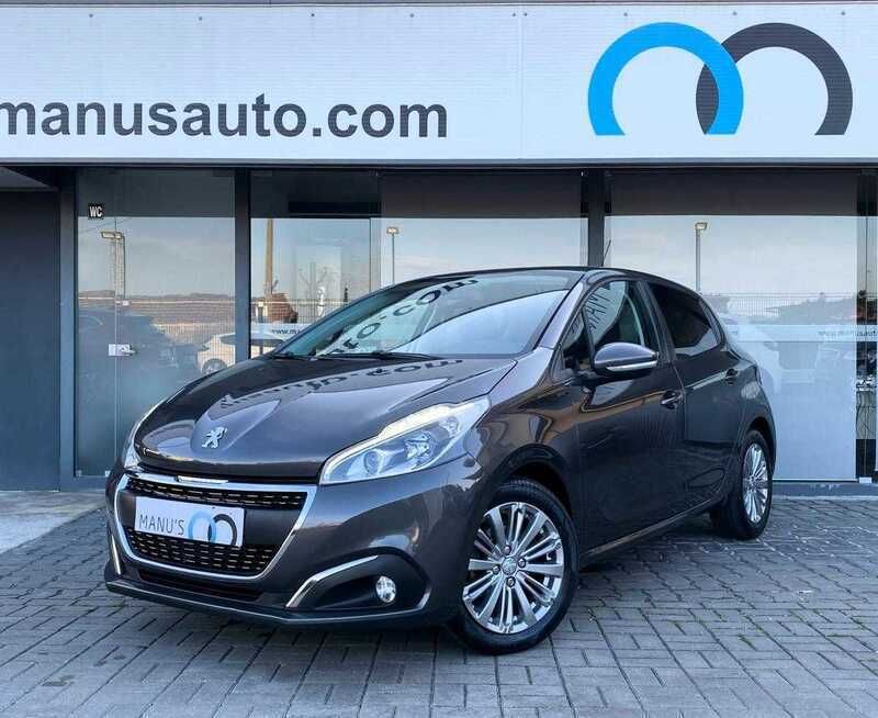 Cinza Usado 2019 Peugeot 208 Signature Sky Citadino | € 10.990 (Preço justo) - Imagem 1/4