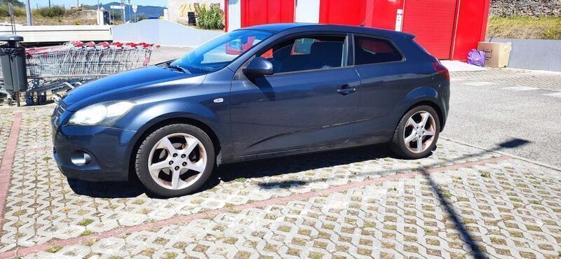 Usado Kia Ceed 115 HP (84 kW) 2008 Citadino