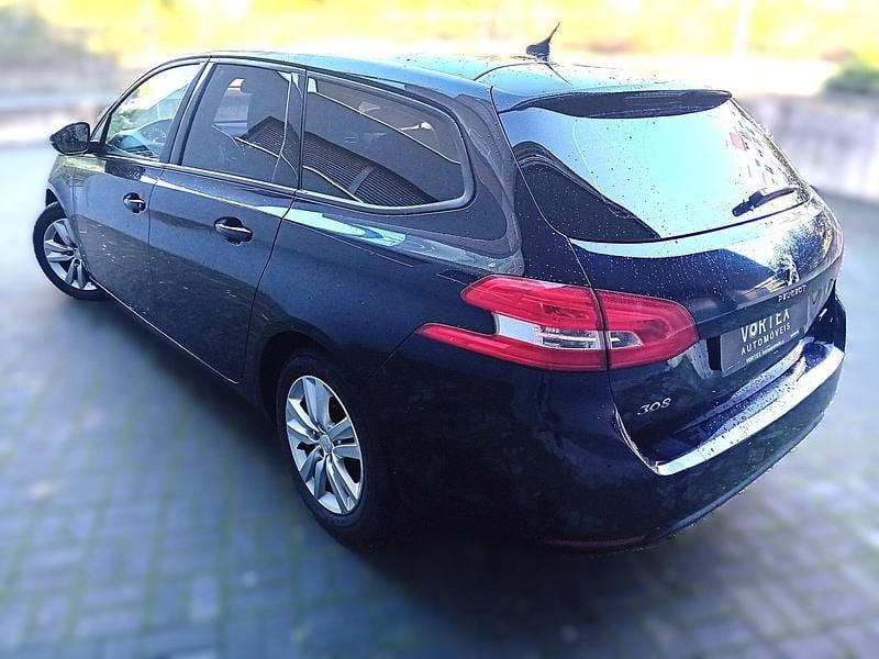 Usado Peugeot 308 Active 120 HP (88 kW) 2015 Azul Carrinha