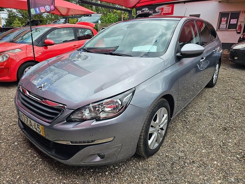 Cinza Usado 2015 Peugeot 308 Active Carrinha | € 8.900 (Preço justo) - Imagem 1/4