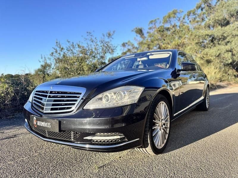 Usado 2010 Mercedes S500 Sedan | € 19.900 - Imagem 1/4