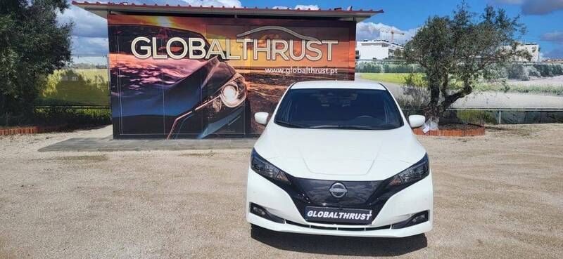 Branco Novo 2025 Nissan Leaf Citadino | € 26.900 - Imagem 1/4