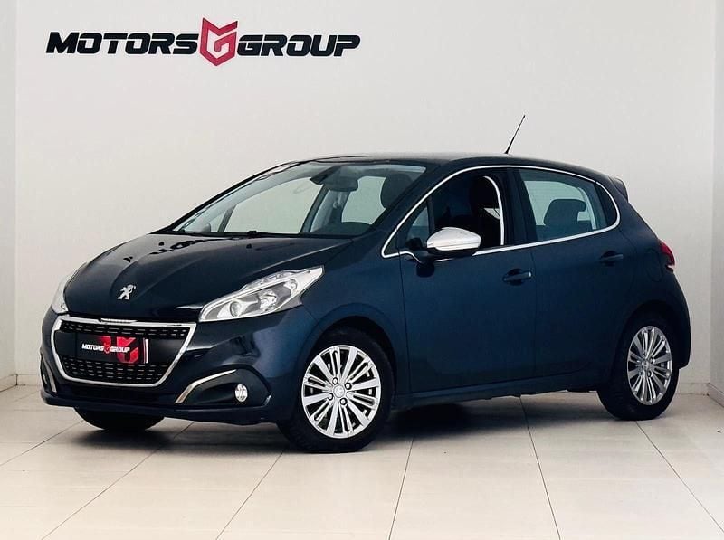 Cinza Usado 2019 Peugeot 208 Allure Citadino | € 9.990 (Bom preço) - Imagem 1/4