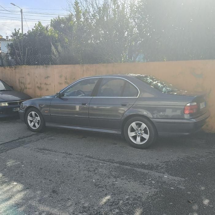 Usado 1997 BMW 520 Sedan | € 2.900 - Imagem 1/4
