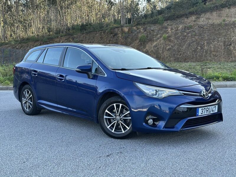 Usado 2016 Toyota Avensis Sedan | € 11.500 - Imagem 1/4