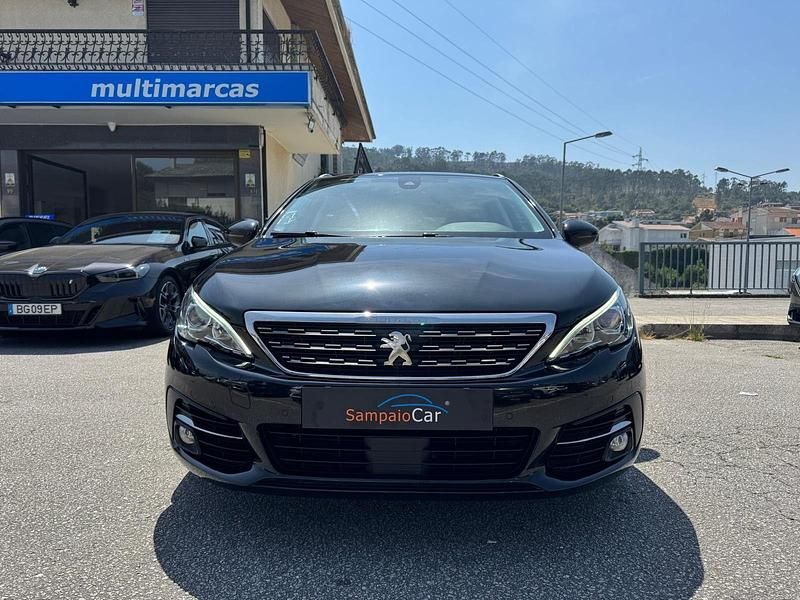 Usado Peugeot 308 Allure 130 HP (95 kW) 2021 Preto Carrinha
