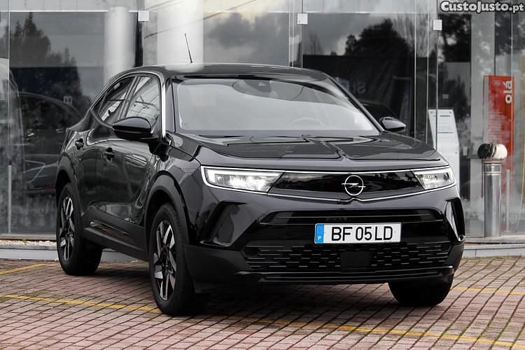 Usado Opel Mokka Elegance 100 HP (73 kW) 2023 Preto SUV