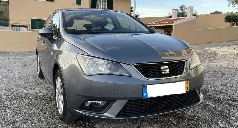 Cinzento Usado 2014 Seat Ibiza Style Sedan | € 7.250 (Preço justo) - Imagem 1/4