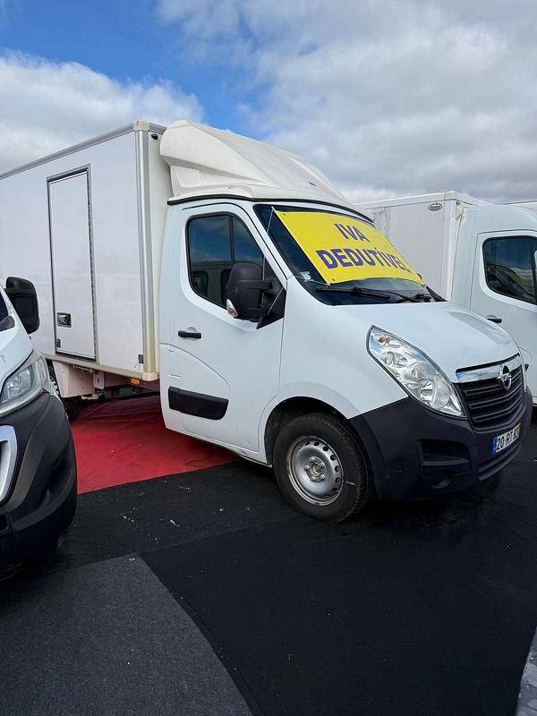 Usado Opel Movano 130 HP (95 kW) 2016 Branco Monovolume