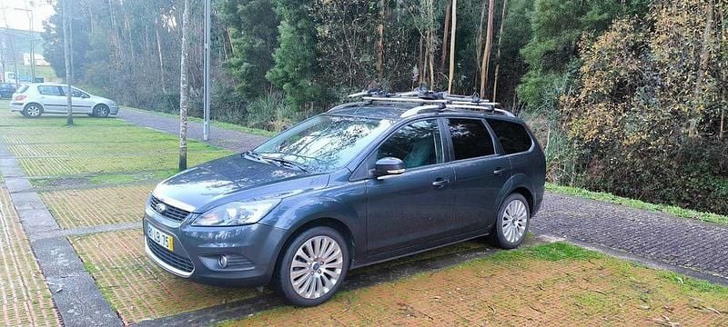 Usado 2010 Ford Focus Sedan | € 5.500 (Preço elevado) - Imagem 1/4