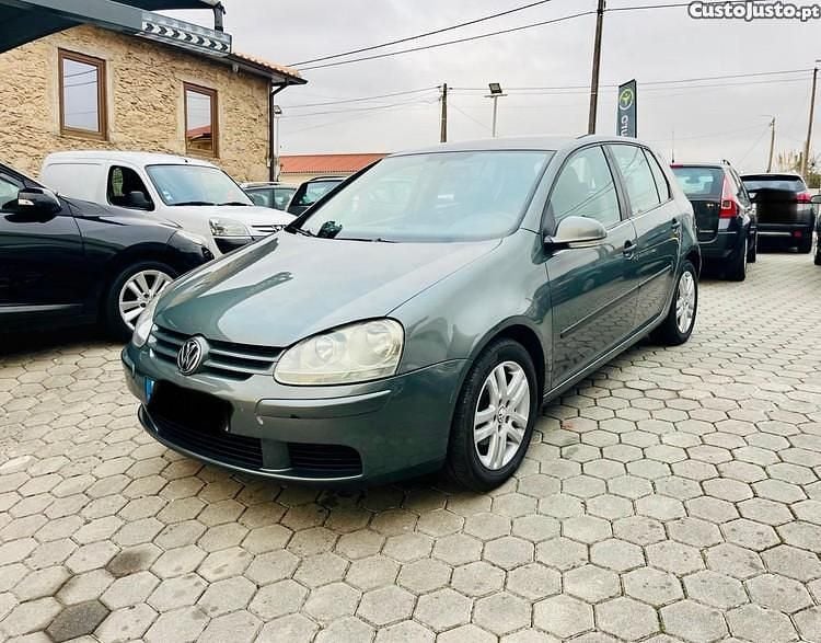 Cinza Usado 2004 VW Golf IV Citadino | € 3.990 (Bom preço) - Imagem 1/1