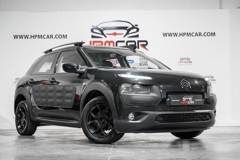 Preto Usado 2014 Citroën C4 Cactus Citadino | € 12.900 (Preço justo) - Imagem 1/4