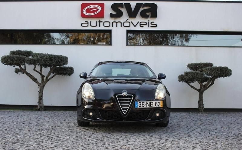 Usado Alfa Romeo Giulietta 105 HP (77 kW) 2012 Preto Citadino
