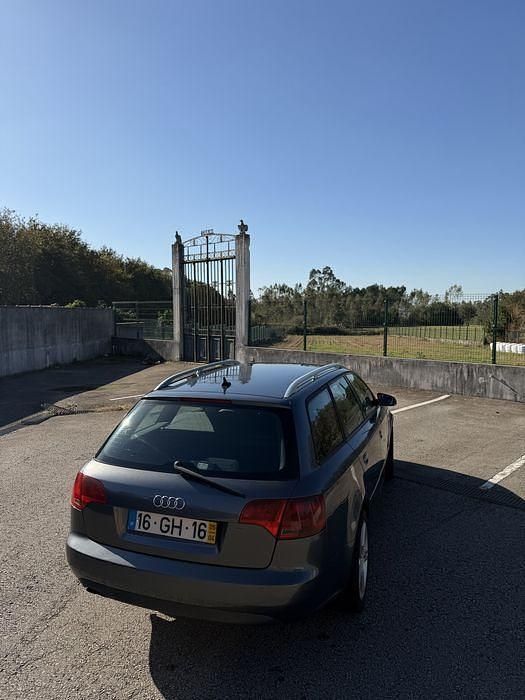 Usado 2005 Audi A4 Sedan | € 5.500 (Preço justo) - Imagem 1/4