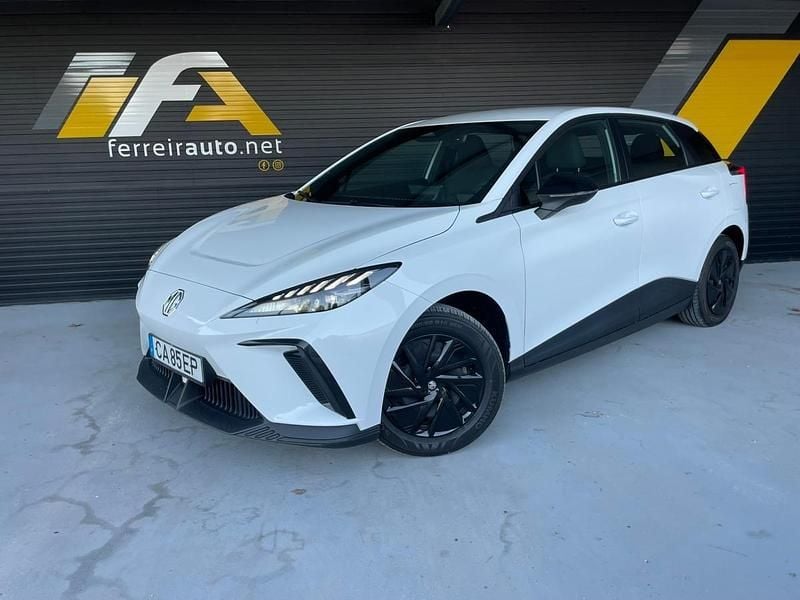 Branco Usado 2023 MG MG4 EV Citadino | € 18.750 (Bom preço) - Imagem 1/4