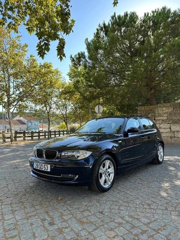 Azul Usado 2009 BMW 118 Citadino | € 10.500 (Preço justo) - Imagem 1/4