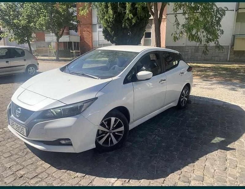 Branco Usado 2022 Nissan Leaf Citadino | € 15.000 (Bom preço) - Imagem 1/2