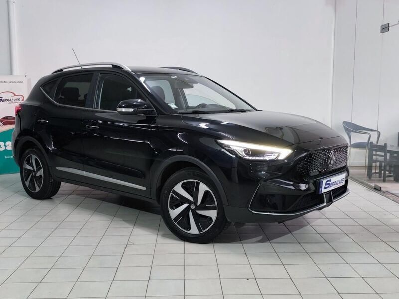 Preto Usado 2022 MG ZS Comfort Sedan | € 23.900 (Preço justo) - Imagem 1/4