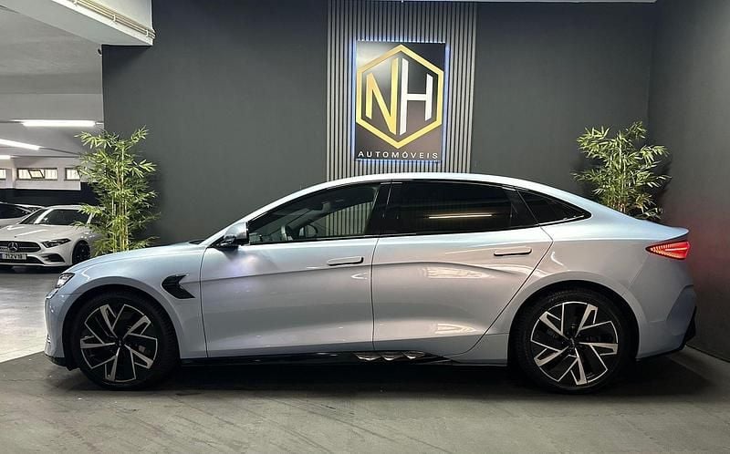 Usado BYD Seal 389 kW (530 HP) 2023 Azul Sedan