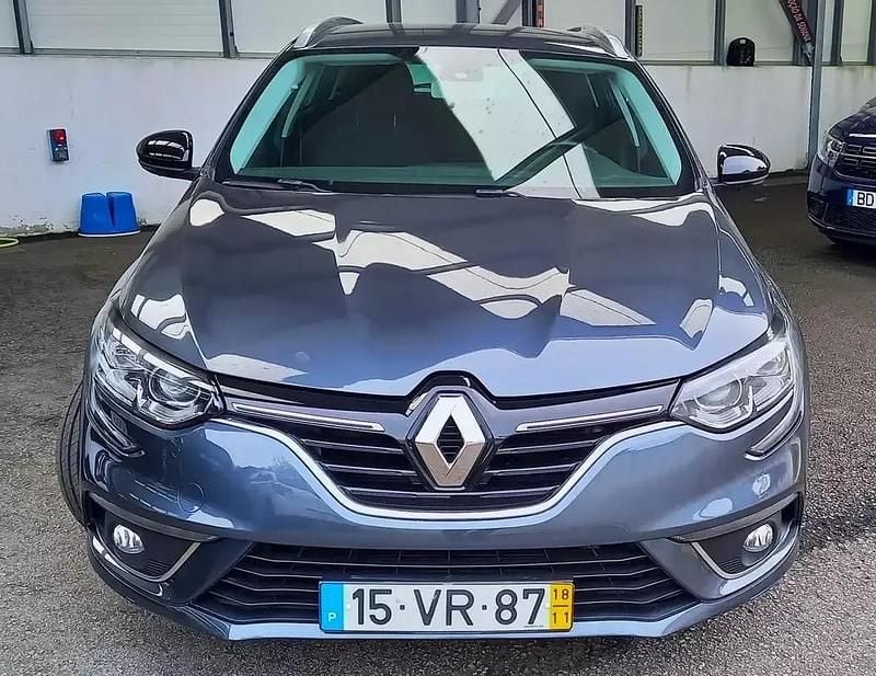 Usado Renault Mégane GrandTour LIMITED 115 HP (84 kW) 2018 Cinza antracite Carrinha
