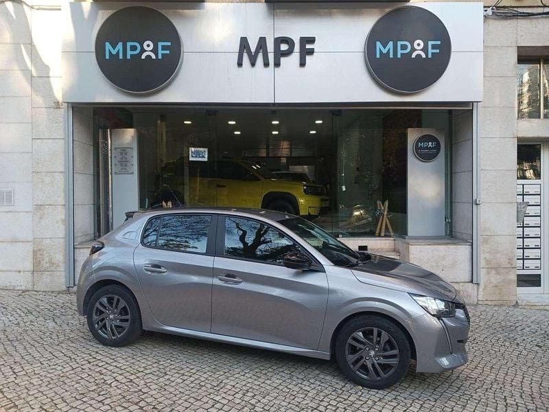 Cinzento Usado 2022 Peugeot 208 Citadino | € 12.990 (Bom preço) - Imagem 1/4