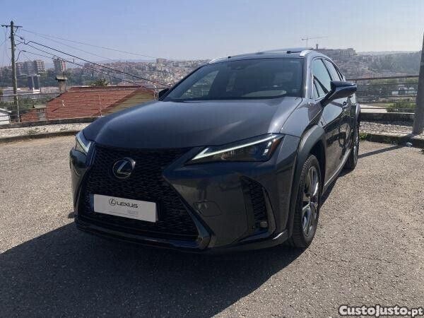 Branco Usado 2023 Lexus UX 250h Sport Line SUV | € 48.000 - Imagem 1/1